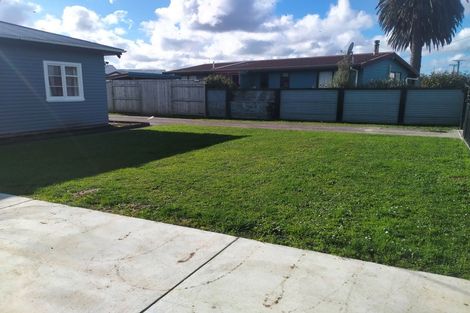 Photo of property in 30 Ngaire Street, Longburn, Palmerston North, 4412