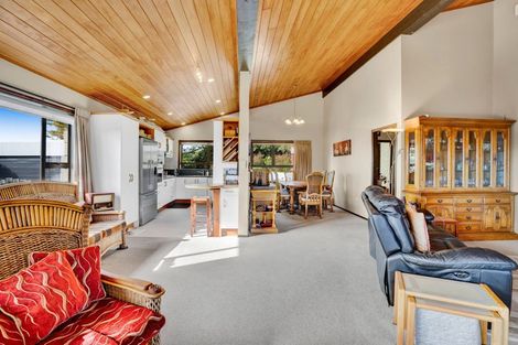 Photo of property in 97 Manutahi Road, Tarurutangi, New Plymouth, 4372