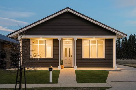 Photo of property in 105 Burdon Loop, Lake Hawea, 9382