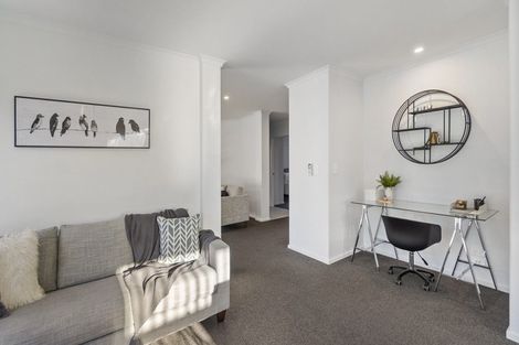 Photo of property in 58 Edgeview Crescent, Fitzroy, Hamilton, 3206