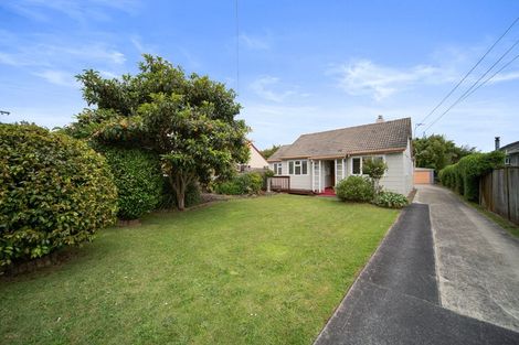 Photo of property in 10 Village Way, Ardmore, Papakura, 2582