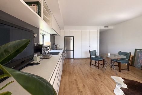 Photo of property in 21/6 Waverley Street, Sydenham, Christchurch, 8023