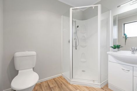 Photo of property in 34 Waikite Road, Welcome Bay, Tauranga, 3112