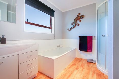 Photo of property in 21 Freyberg Avenue, Tamatea, Napier, 4112