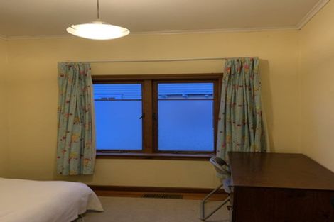 Photo of property in 14 Seaview Avenue, Northcote, Auckland, 0627