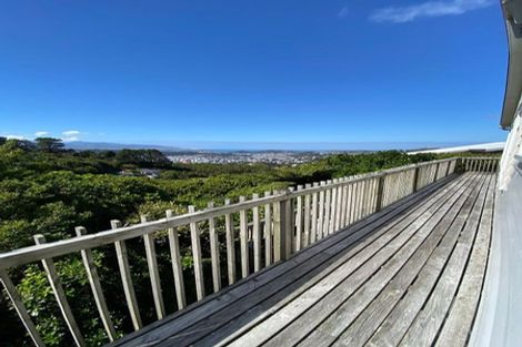 Photo of property in 1 Flint Way, Northland, Wellington, 6012