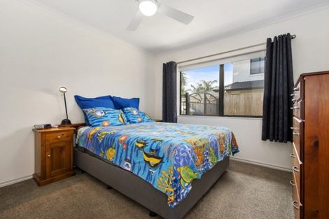 Photo of property in 104 Gravatt Road, Papamoa Beach, Papamoa, 3118