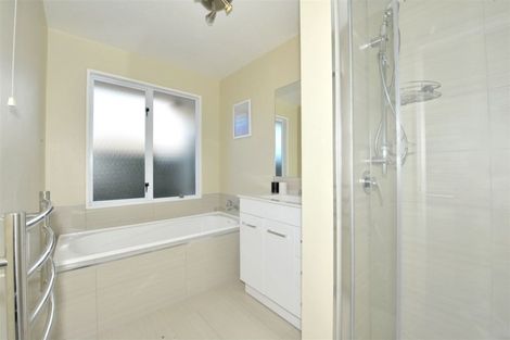 Photo of property in 2/33 Kintyre Drive, Broomfield, Christchurch, 8042