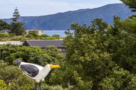 Photo of property in 36 Field Way, Waikanae Beach, Waikanae, 5036