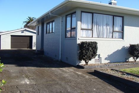 Photo of property in 25 Battiscombe Terrace, Waitara, 4320