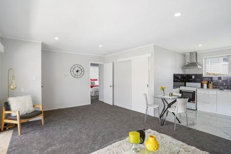 Photo of property in 1/42 Kenderdine Road, Papatoetoe, Auckland, 2025