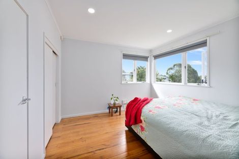 Photo of property in 23 Patts Avenue, Glendene, Auckland, 0602
