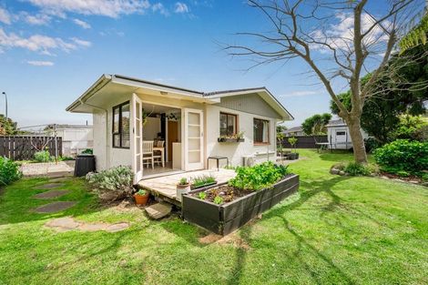 Photo of property in 4b Princeton Road, Raumati Beach, Paraparaumu, 5032