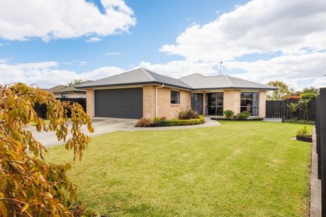 Photo of property in 49 Peter Hall Drive, Kelvin Grove, Palmerston North, 4414
