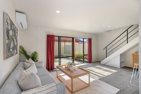 Photo of property in 42 Stanmore Road, Phillipstown, Christchurch, 8011