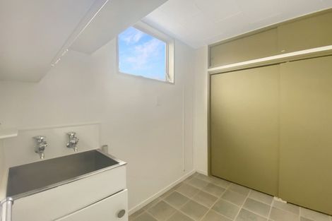 Photo of property in 2a Rawhiti Place, Saint Johns Hill, Whanganui, 4501