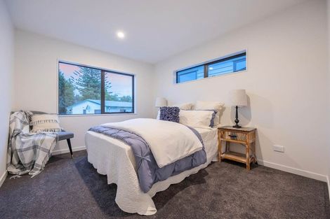 Photo of property in 35b Noall Street, Te Atatu Peninsula, Auckland, 0610