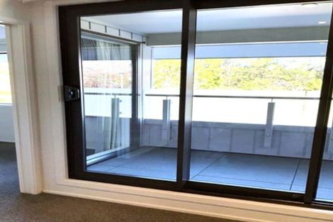 Photo of property in 12a/30 Westward Ho, Glen Eden, Auckland, 0602