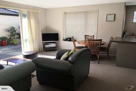 Photo of property in 2/70 Saint Martins Road, Saint Martins, Christchurch, 8022