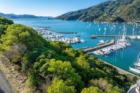 Photo of property in 37 Marina Drive, Waikawa, Picton, 7220
