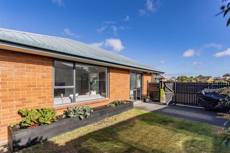 Photo of property in 14 Innisfree Place, Northwood, Christchurch, 8051