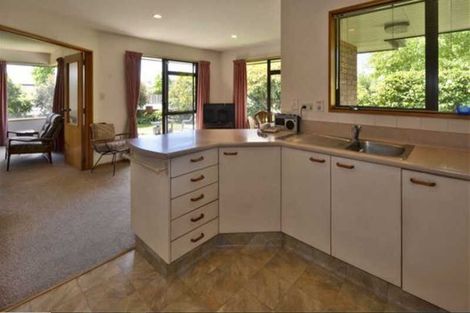 Photo of property in 2 Ngaio Street, Saint Martins, Christchurch, 8022