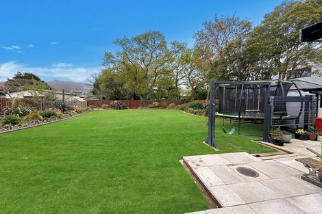 Photo of property in 45 Heretaunga Square, Silverstream, Upper Hutt, 5019
