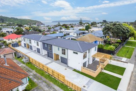 Photo of property in 12 Mana Avenue, Titahi Bay, Porirua, 5022