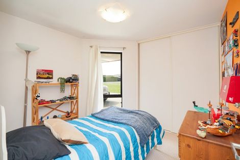 Photo of property in 28 Majestic Chance, Seaward Bush, Invercargill, 9812