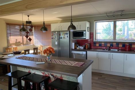 Photo of property in 16 Handforth Street, Onerahi, Whangarei, 0110