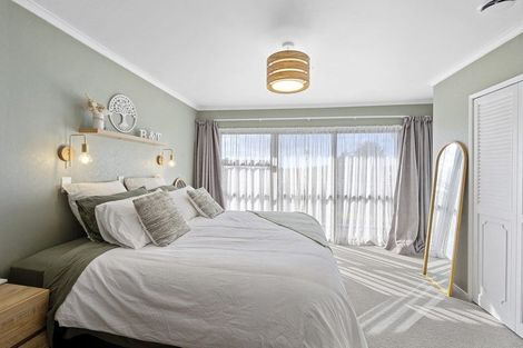 Photo of property in 17 Pukekohatu Street, Waitara, 4320