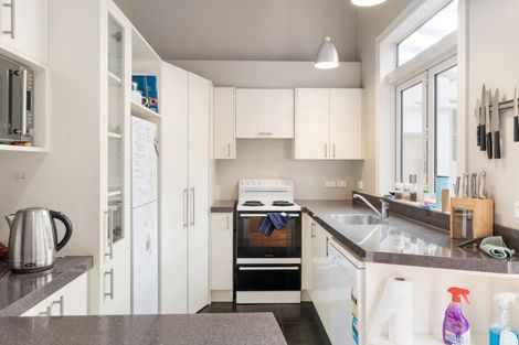 Photo of property in 32 Clifford Street, Dalmore, Dunedin, 9010