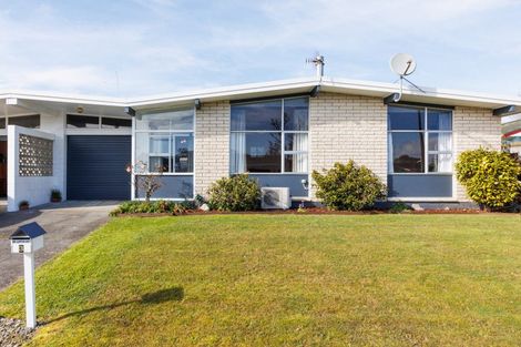 Photo of property in 3 Moyne Avenue, Milson, Palmerston North, 4414