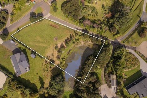 Photo of property in 14 Ohuka Place, Whitianga, 3510