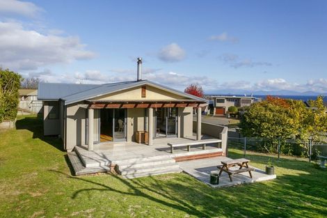 Photo of property in 10 Mccauley Grove, Hilltop, Taupo, 3330