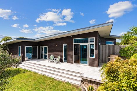 Photo of property in 26 Sunset Drive, Baylys Beach, Dargaville, 0377