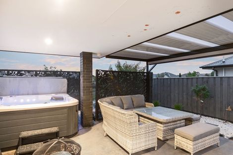 Photo of property in 14 Deans Place, Amberley, 7410