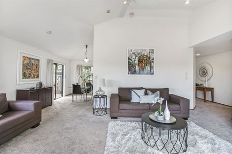 Photo of property in 25 Stephanie Close, Glenfield, Auckland, 0629