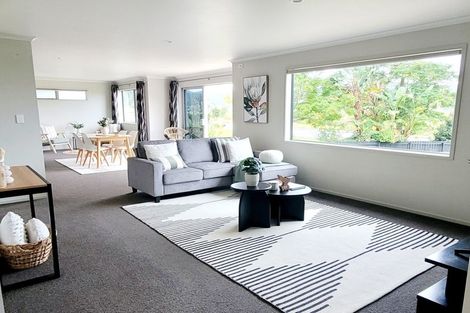 Photo of property in 36 Beach Road, Onerahi, Whangarei, 0110