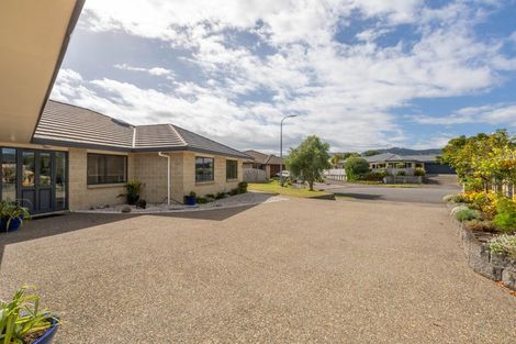 Photo of property in 15 Monarch Place, Paraparaumu Beach, Paraparaumu, 5032