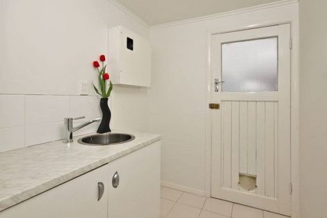 Photo of property in 122 Fox Street, Hamilton East, Hamilton, 3216