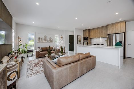 Photo of property in 43 Port Way, Rosehill, Papakura, 2113