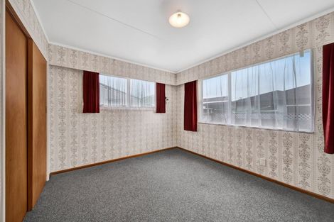 Photo of property in 19 Milmoe Street, Hawera, 4610