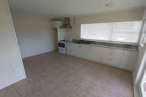 Photo of property in 4 Butterworth Avenue, Opaheke, Papakura, 2113