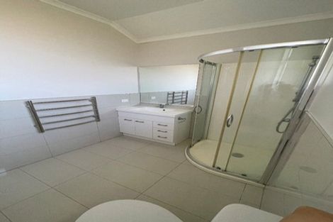 Photo of property in 1 Bartlett Drive, Silverdale, 0932