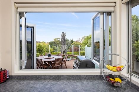 Photo of property in 88 Rochfort Road, Havelock North, 4130