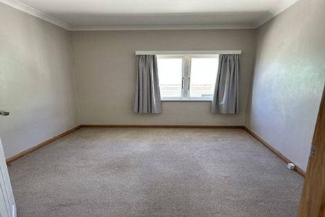 Photo of property in 4 Westland Road, Mount Cook, Wellington, 6021