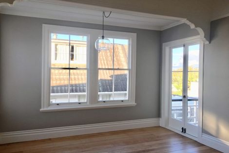 Photo of property in 2 Milton Road, Northcote Point, Auckland, 0627