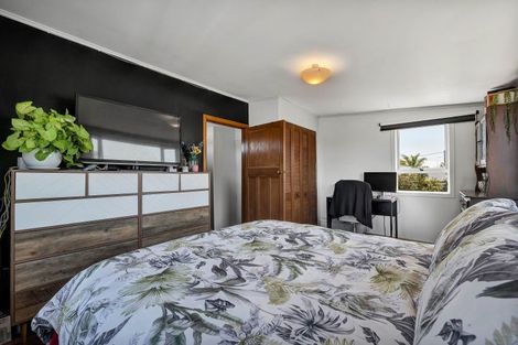Photo of property in 263 Huatoki Street, Upper Vogeltown, New Plymouth, 4310