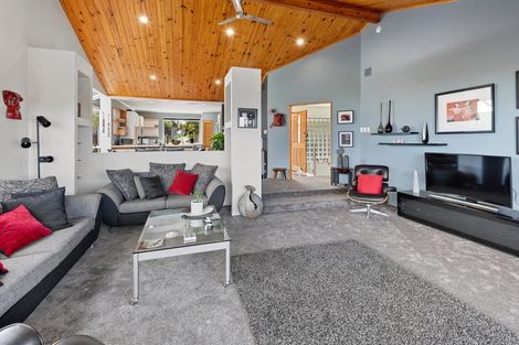 Photo of property in 65 George Point Road, Onerahi, Whangarei, 0110